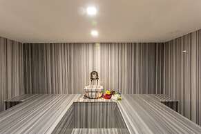 Wise Hotel Spa & Adult Only