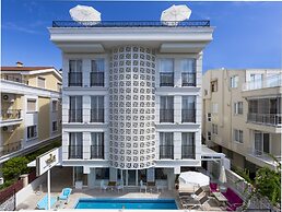 Wise Hotel Spa & Adult Only