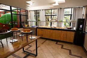 Hotel Green Hill