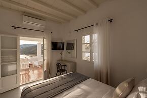 Cova Mykonos Suites