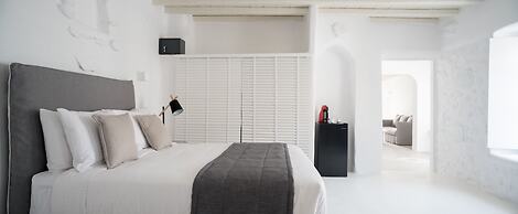 Cova Mykonos Suites