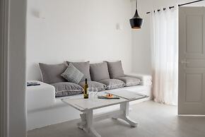 Cova Mykonos Suites