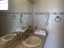 Almar Búzios Pousada