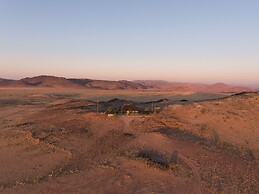 Sandfontein Lodge & Nature Reserve