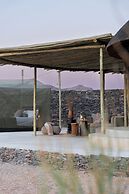 Sandfontein Lodge & Nature Reserve