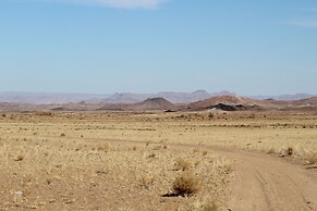 Sandfontein Lodge & Nature Reserve