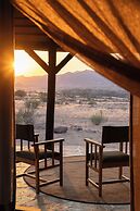 Sandfontein Lodge & Nature Reserve