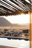 Sandfontein Lodge & Nature Reserve