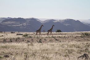 Sandfontein Lodge & Nature Reserve