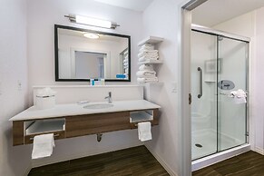 Hampton Inn & Suites San Antonio Brooks City Base