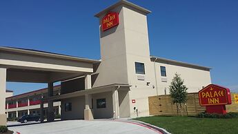 Palace Inn 290 & Jones Rd