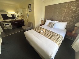 Warren Motor Inn