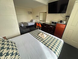 Warren Motor Inn