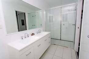 Solitary Islands Resort - Caravan Park