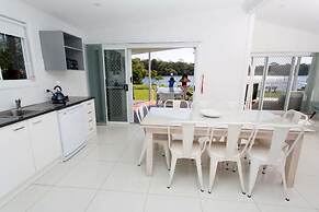 Solitary Islands Resort - Caravan Park