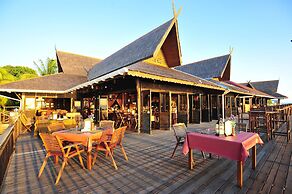 The Reef Dive Resort