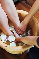 The Reef Dive Resort