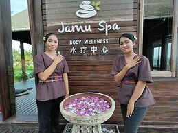 The Reef Dive Resort