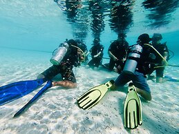 The Reef Dive Resort