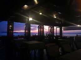 The Reef Dive Resort