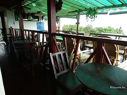 Royal Paradise Guesthouse