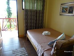 Royal Paradise Guesthouse