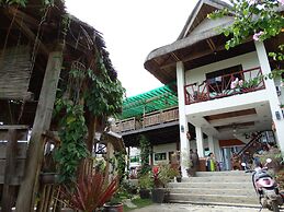 Royal Paradise Guesthouse