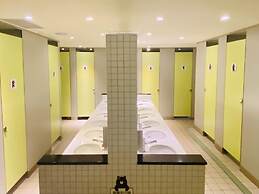 Heybear Capsule Hotel