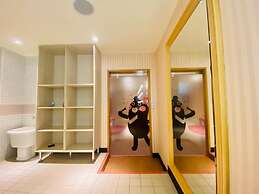 Heybear Capsule Hotel