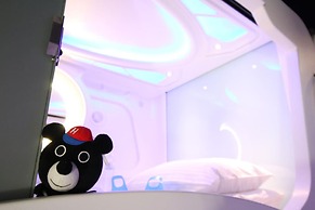 Heybear Capsule Hotel