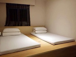 Heybear Capsule Hotel