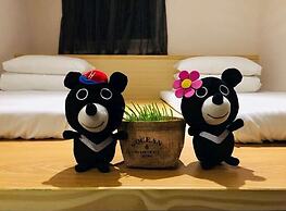 Heybear Capsule Hotel