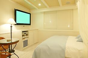 HOTEL WOO - Adults Only