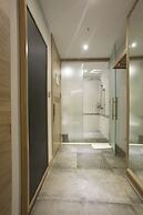 Fusion Suites Saigon