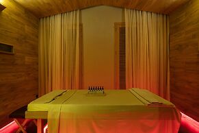 Fusion Suites Saigon