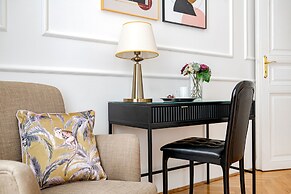 House Beletage-Boutique Hotel