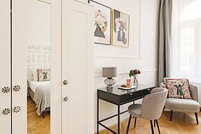 House Beletage-Boutique Hotel