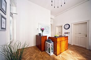 House Beletage-Boutique Hotel