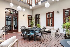 House Beletage-Boutique Hotel