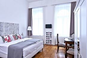 House Beletage-Boutique Hotel