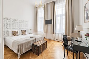 House Beletage-Boutique Hotel