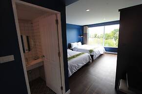 Chaolao Tosang Beach Hotel