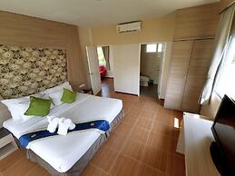 Chaolao Tosang Beach Hotel