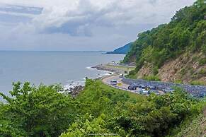 Chaolao Tosang Beach Hotel