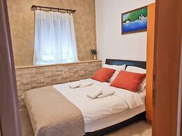 Step to Kotor bay Stoliv