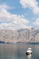 Step to Kotor bay Stoliv