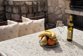 Step to Kotor bay Stoliv