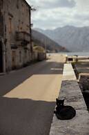 Step to Kotor bay Stoliv