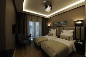 Le Petit Palace Hotel