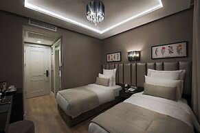 Le Petit Palace Hotel